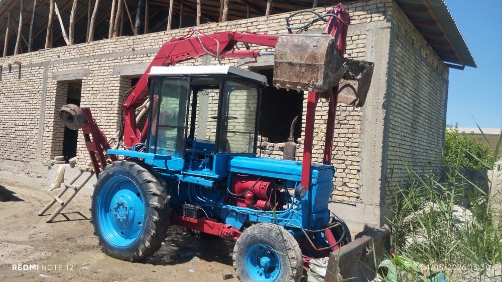 Traktor T28 pagruzchik