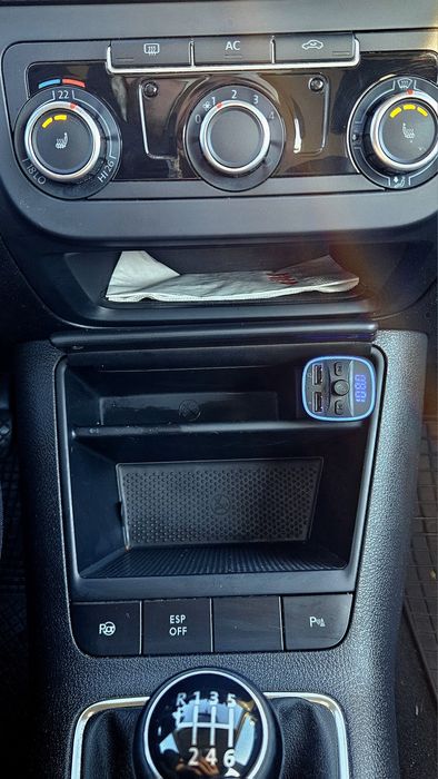 Volkswagen Golf 6, benzină 1.4 turbo 122cai, 6viteze, parcheaza singur