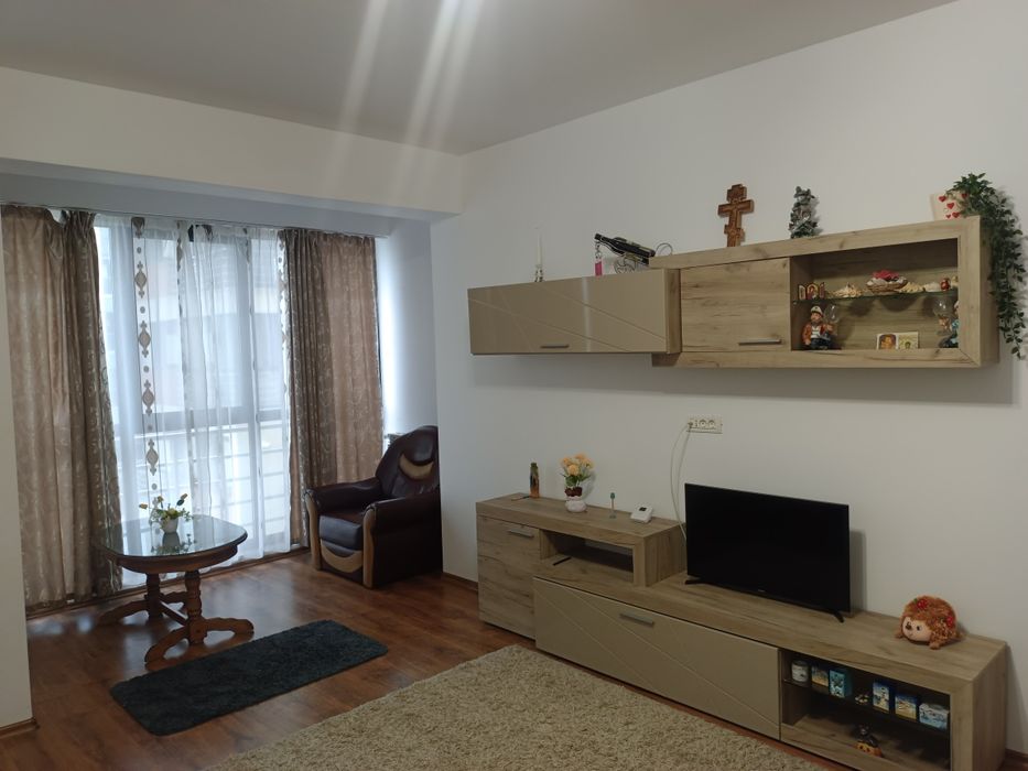 Ofer spre inchiriere apartament