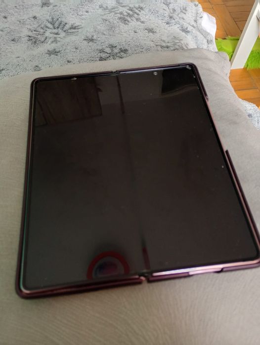 Vând samsung zfold 2