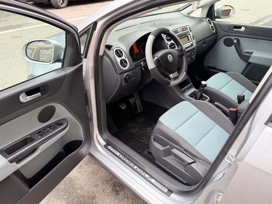 Volkswagen Golf 5 Plus CROSS 2.0 TDI 140 CP | 2008 | Garanție 12 luni