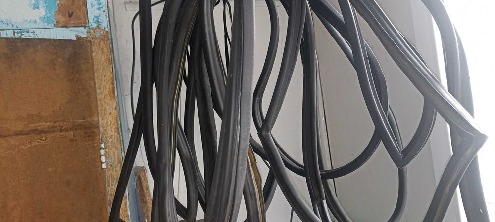 Уплотнители дверных проемов ауди 100 с3