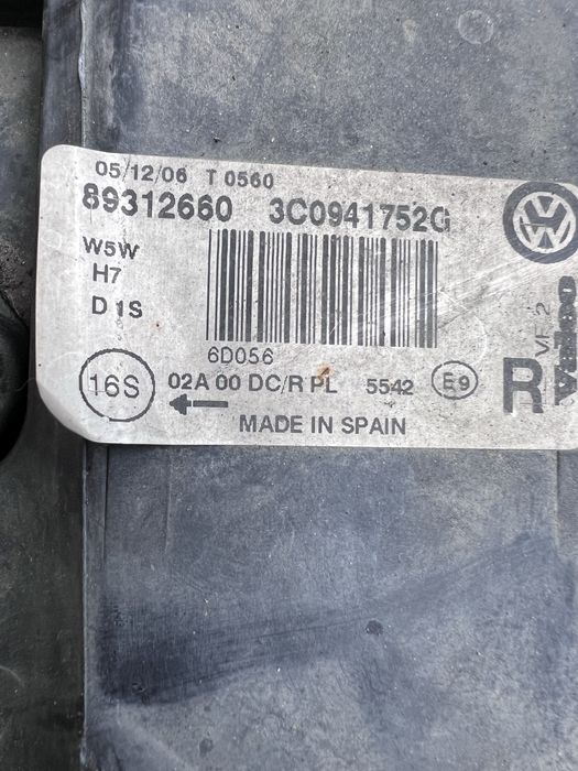 Far xenon VW Passat B6