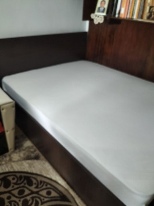 Vând pat și saltea ortopedică