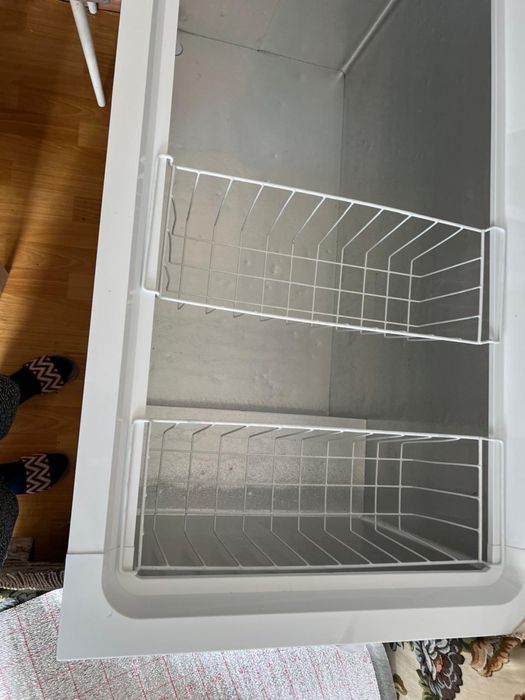 Продам морозильную камеру