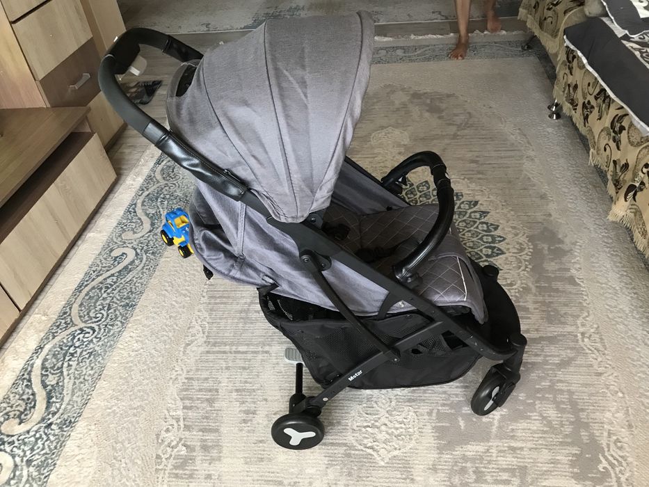 Продам детскую коляску
