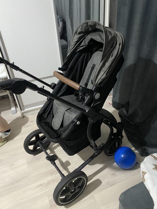 Коляска 2 в 1 с автолюлькой