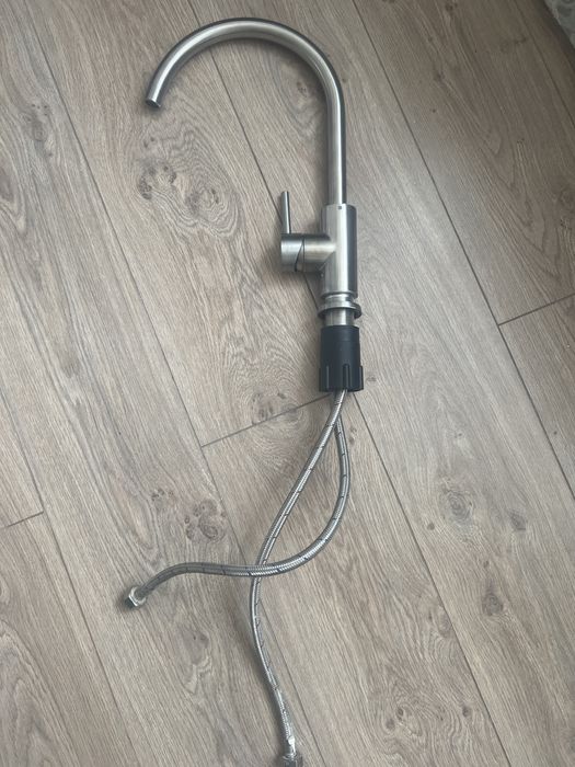 Продам смеситель Лемарк.