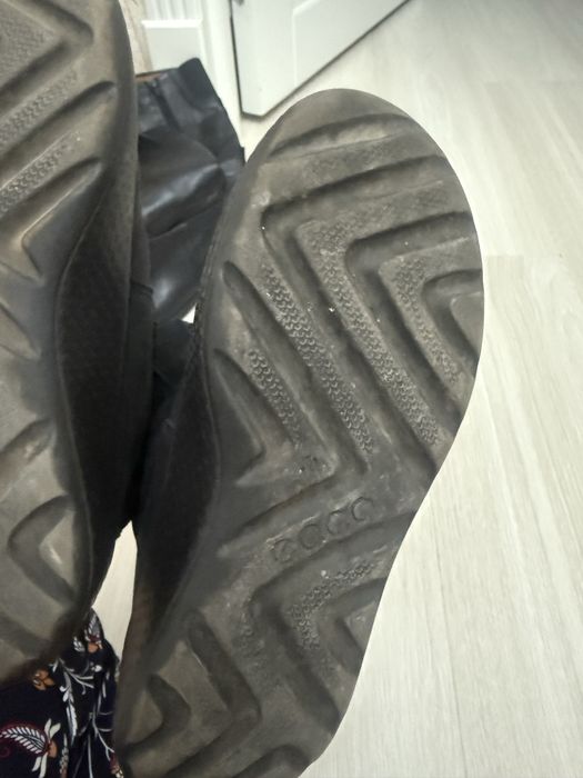 Продам детский обувь