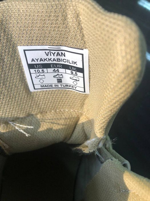 Oyoq kiyim erkaklar uchun