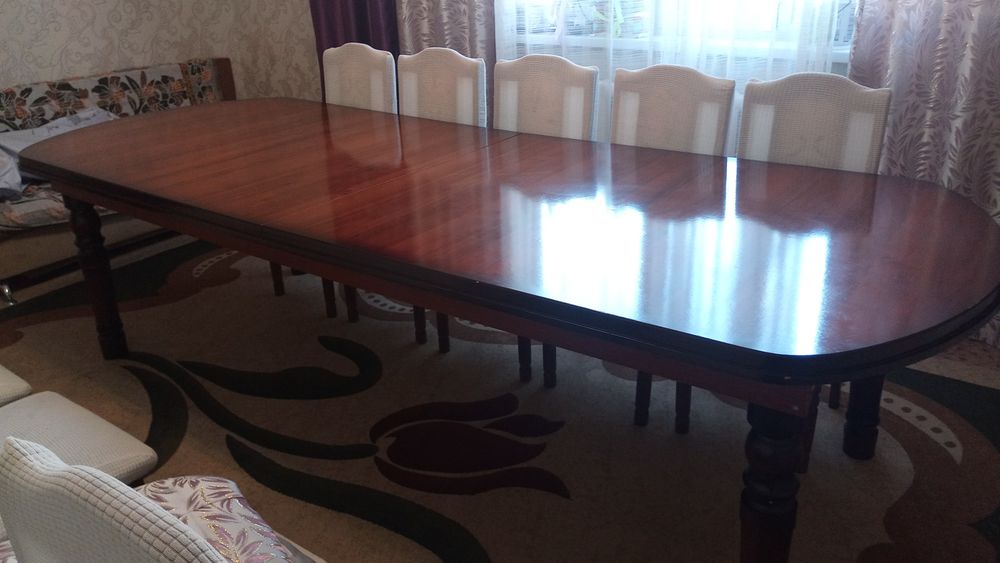 Продам стол в хорошем состоянии