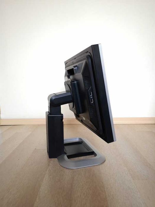 Монитор HP LP1965 19 инча