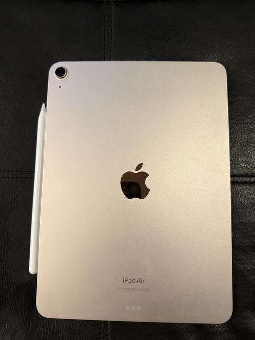 Ipad Air 5 64GB 2022 година