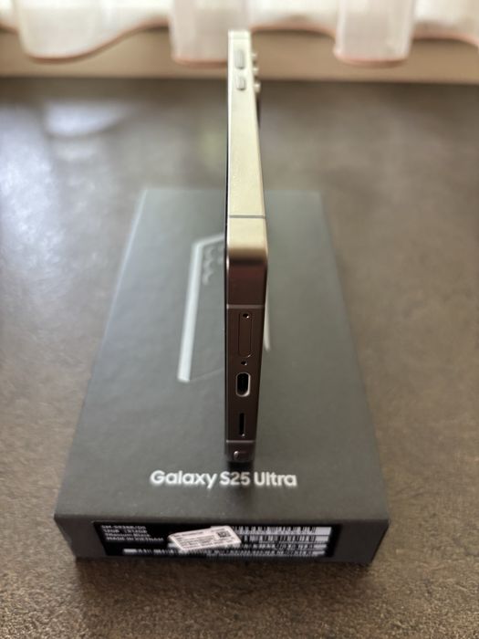 Samsung s25 Ultra 512gb Titanium black