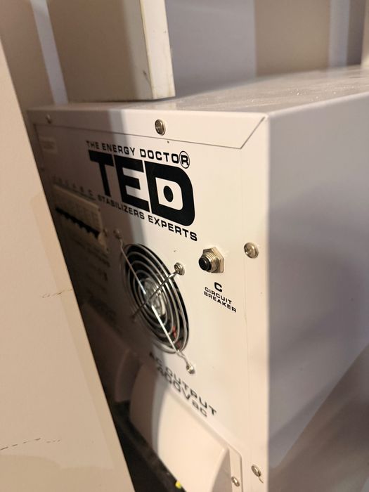 Stabilizator Trifazic TED 30KV