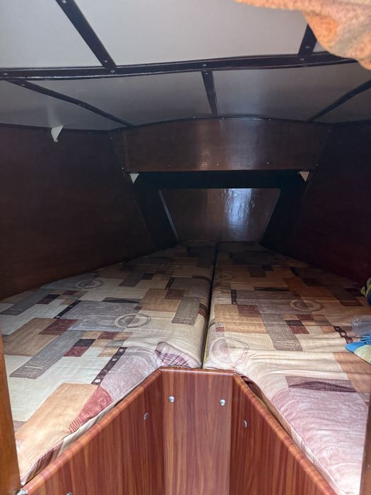 Ветроходна яхта -собствено производство