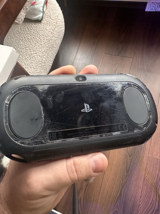 2 Console PS Vita 2000 slim