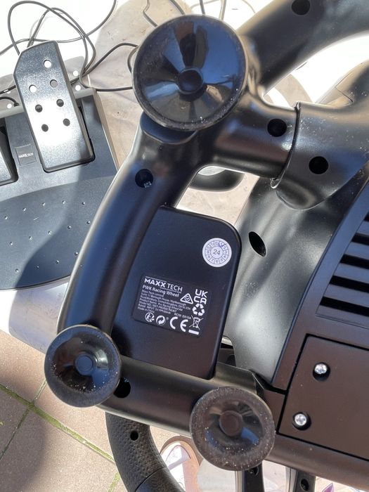 MaxxTech Kit volan Pro Racing + pedale