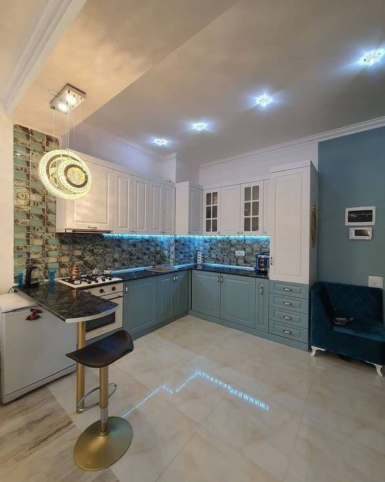 Сдаётся  2х комнатная квартира на метро Айбеке