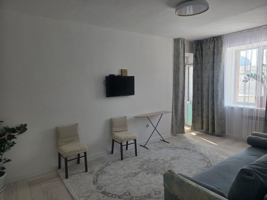 Продам двух комнатный квартира