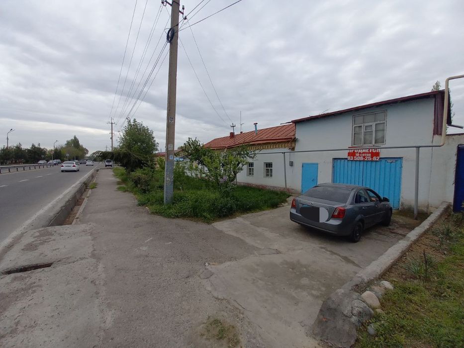 Ховли сотилади 10 соток катта йол юзида. Кибрай тумани аргин