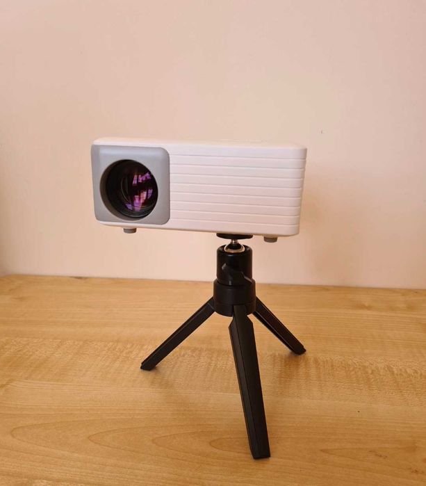 Led projector Akiyo