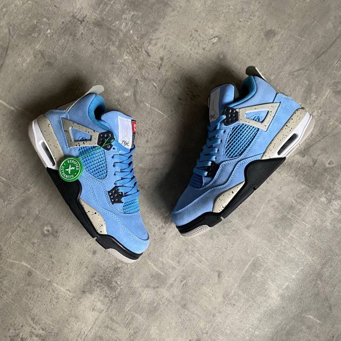 Air Jordan 4 Retro “University Blue”
