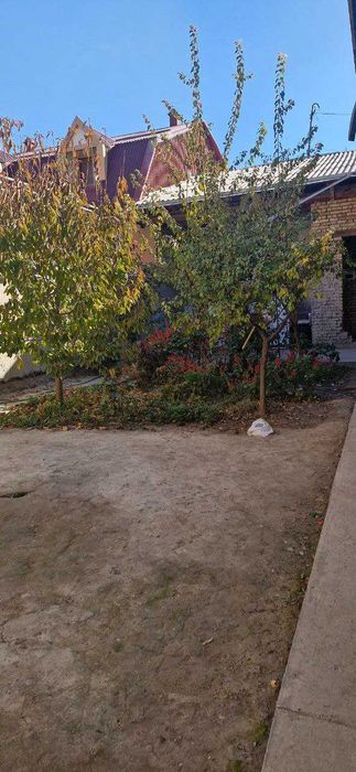 N.12267  Продается дом в центре города
Общая площадь: 4 соток