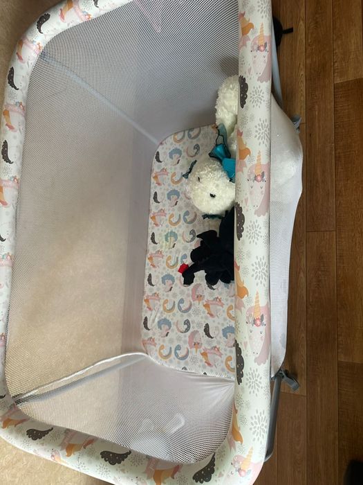 Продам манеж в отличном состоянии