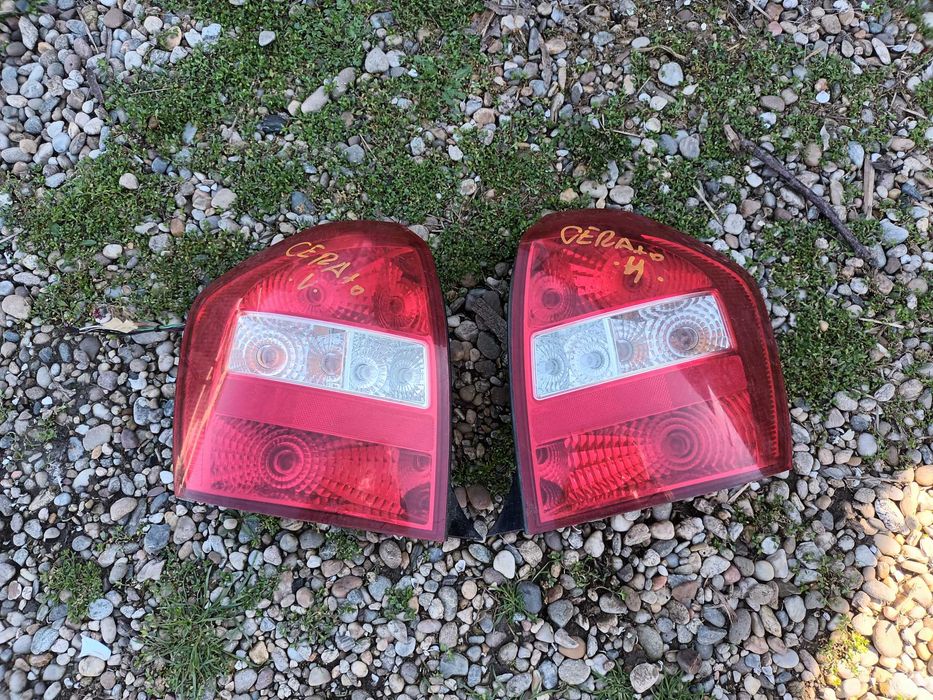 ляв и десен стоп за киа черато хечбек кия 04 - 09 KIA CERATO