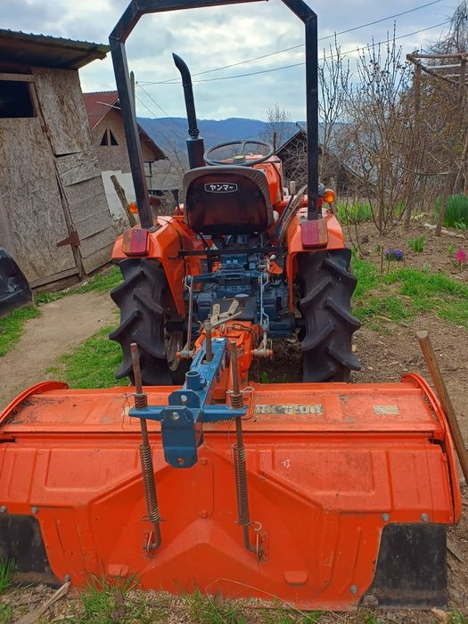Vând tractor KUBOTA