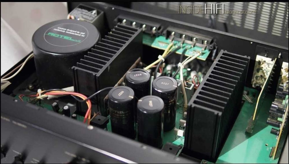 Интегральный  усилитель Rotel RA-980 BX. Праздничная скидка!