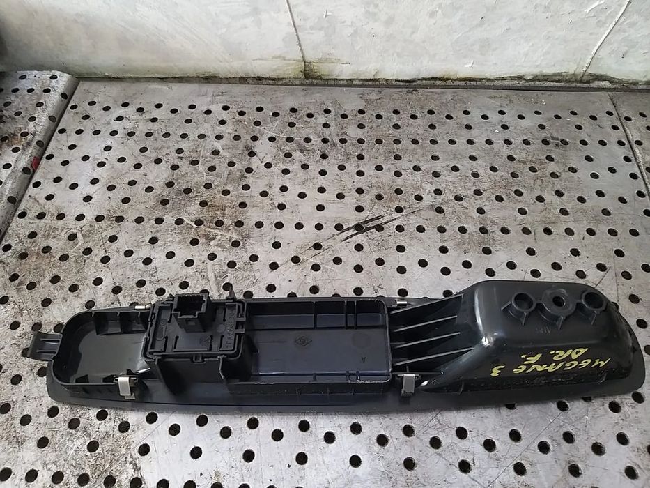 Buton geam electric dreapta fata renault megane 3