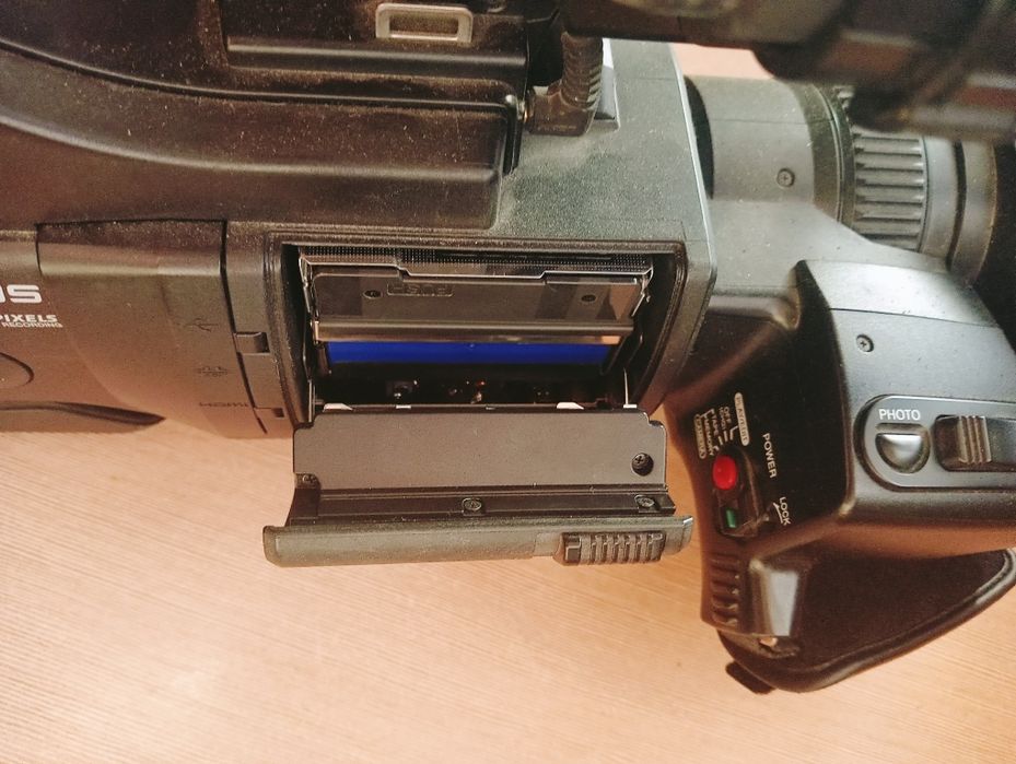 Продаётся видеокамера sony