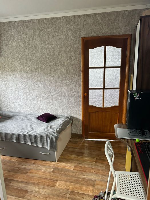 Продам 4-х ком. кв. в р-оне 6 школы