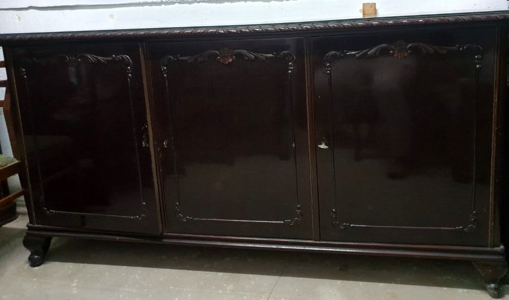 Set mobilier  pentru sufragerie