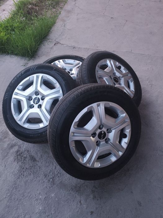 Kia Sonet radnoy balonlari