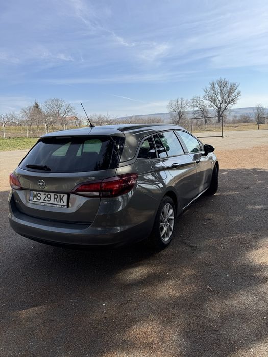 Opel Astra k 2020