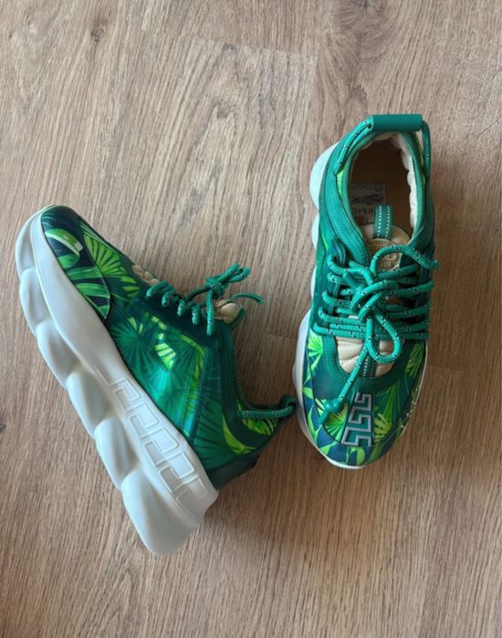 Versace Chain Reaction