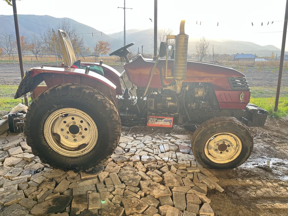 Продам трактор донгфенг