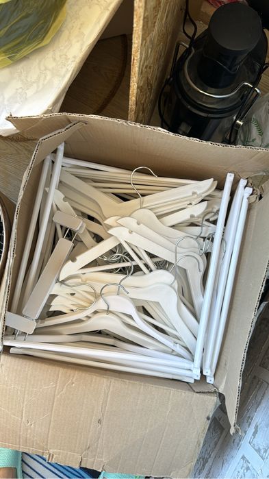 Вещалки для вещей