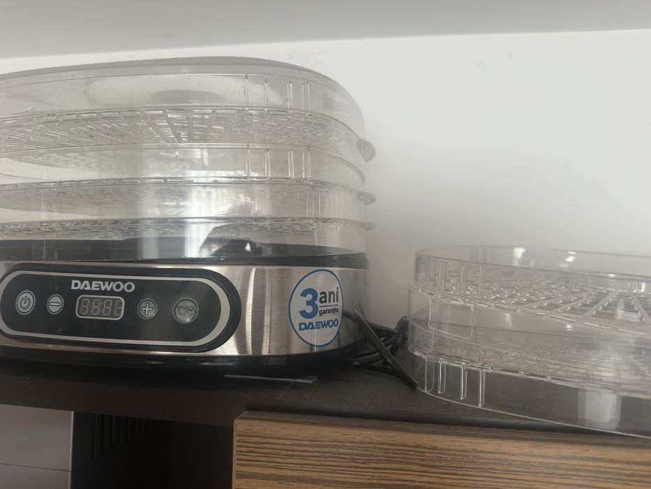 Daewoo DD500S сушене на плодове / месо / зеленчуци