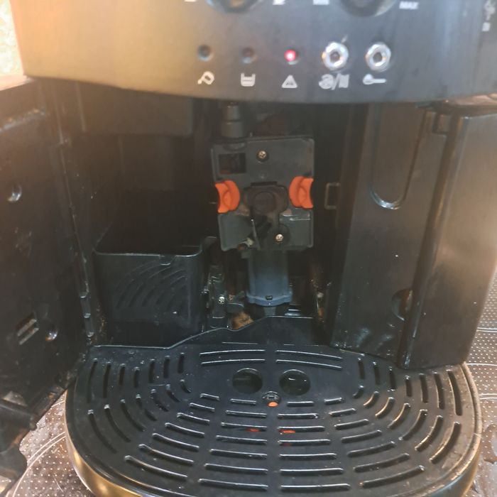 Кафемашина DeLonghi Magnifica