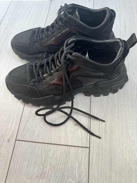 Кроссовки кожаные