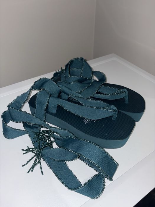 Чехли с дълги връзки по крака H&M