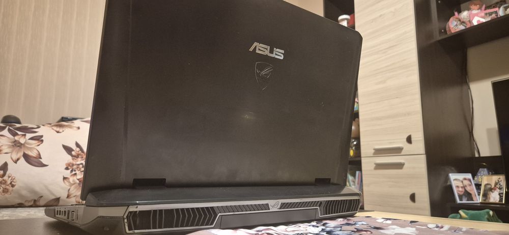 Asus ROG G75VX  .