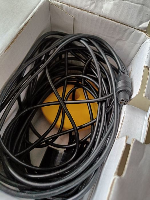 Продам эхолот Лакки