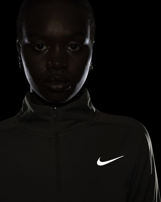 Bluza de alergare si fitness Nike pentru femei