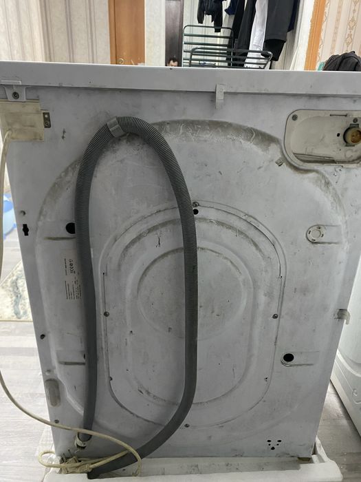 Продам стиральную машинку индезит