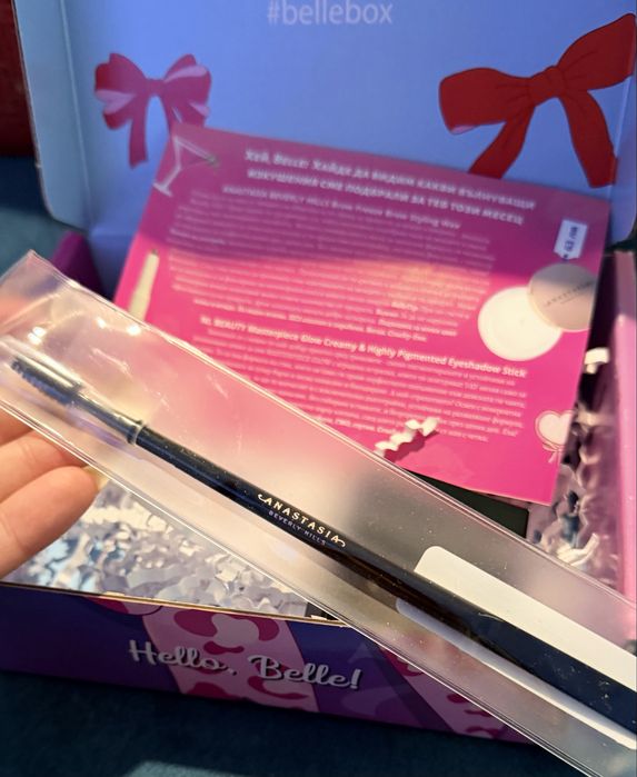 Гел и четка за вежди  ANASTASIA